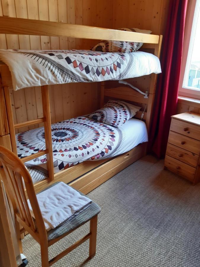 Chez Lizon Hostel Barcelonnette Exterior foto