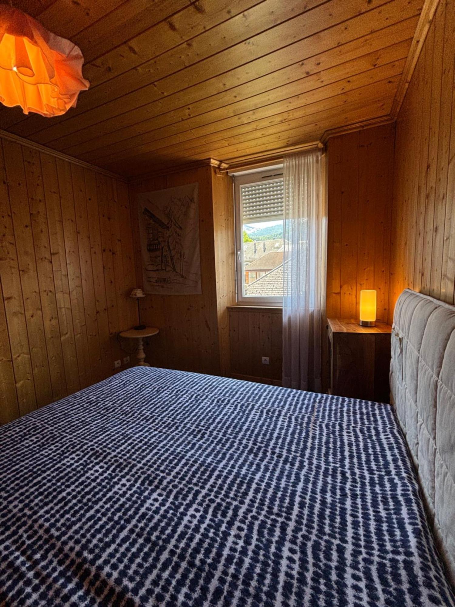 Chez Lizon Hostel Barcelonnette Exterior foto